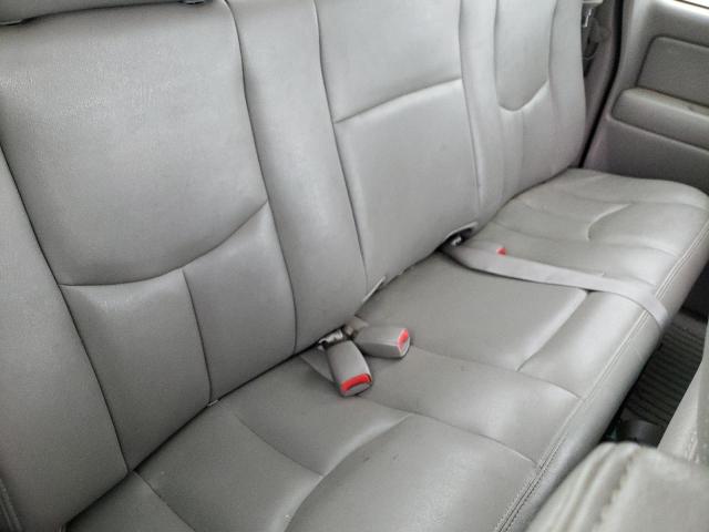 Photo 10 from auction – 2004 CHEVROLET SILVERADO with VIN 2GCEK19T241226747