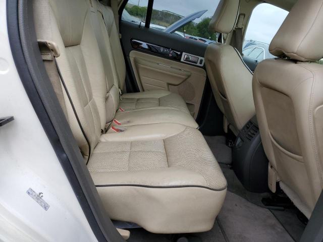 Photo 11 from auction – 2008 LINCOLN MKX with VIN 2LMDU88C88BJ23123