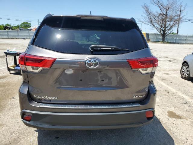 Photo 6 from auction – 2018 TOYOTA HIGHLANDER with VIN 5TDJZRFH4JS817658