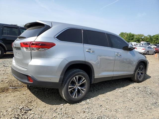 Photo 3 from auction – 2019 TOYOTA HIGHLANDER with VIN 5TDZZRFH3KS351578