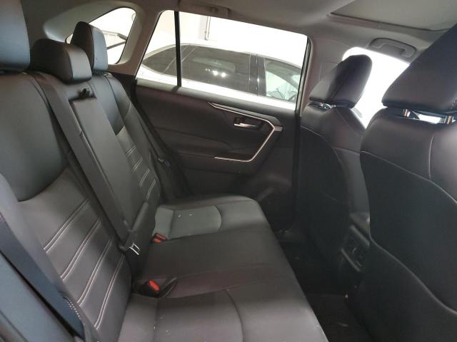 Photo 11 from auction – 2021 TOYOTA RAV4 XLE P with VIN 2T3A1RFV5MW150101