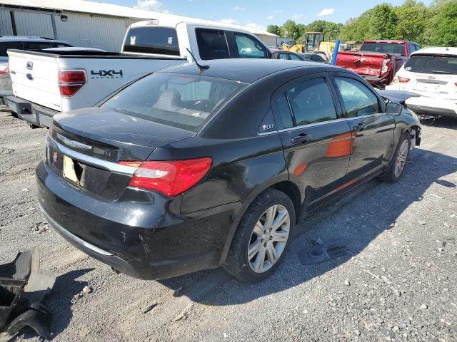 Photo 3 from auction – 2013 CHRYSLER 200 TOURIN with VIN 1C3CCBBB3DN695988