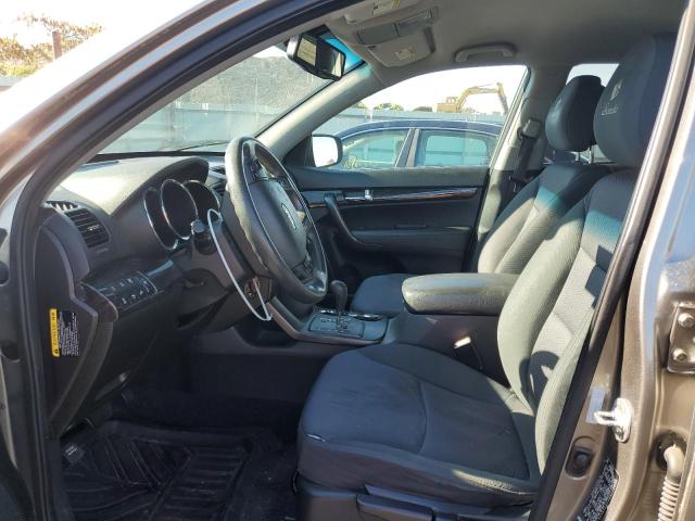 Photo 7 from auction – 2011 KIA SORENTO with VIN 5XYKTCA14BG172828