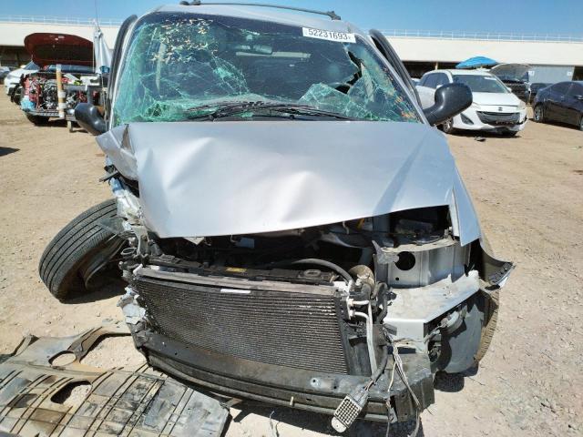 Photo 5 from auction – 2005 DODGE GRAND CARA with VIN 2D8GP44L85R459703