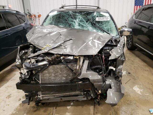 Photo 5 from auction – 2010 CHRYSLER TOWN & COU with VIN 2A4RR8DXXAR414357