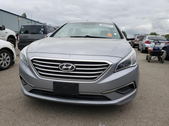 Photo 5 from auction – 2017 HYUNDAI SONATA SE with VIN 5NPE24AF8HH470740