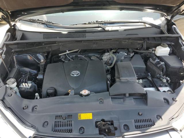 Photo 12 from auction – 2019 TOYOTA HIGHLANDER with VIN 5TDJZRFH4KS962068