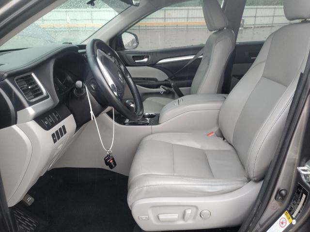 Zdjęcie 7 z aukcji – 2018 TOYOTA HIGHLANDER z VIN 5TDKZRFH8JS538363