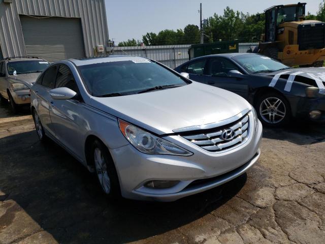 Photo 4 from auction – 2011 HYUNDAI SONATA SE with VIN 5NPEC4AC5BH024376