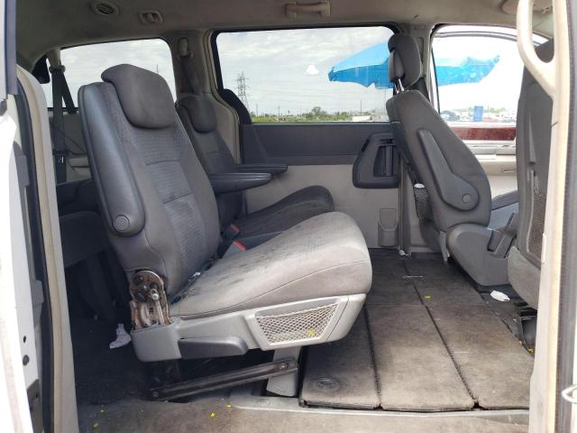 Photo 11 from auction – 2010 CHRYSLER TOWN & COU with VIN 2A4RR5D10AR461259