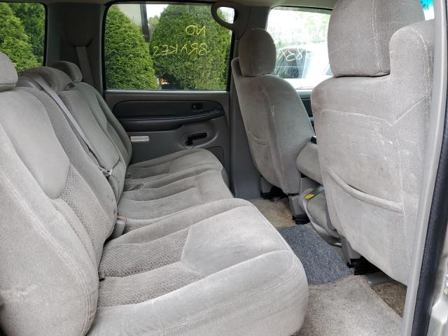 Photo 11 from auction – 2003 CHEVROLET SUBURB with VIN 3GNFK16T13G203028