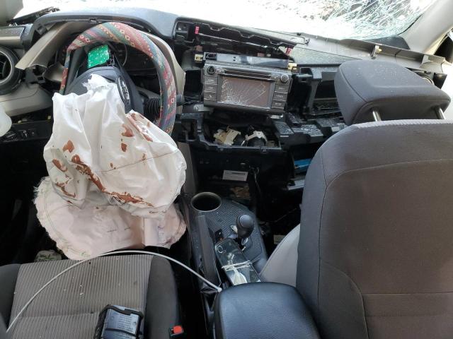 Photo 8 from auction – 2015 TOYOTA RAV4 LE with VIN JTMBFREV9FD117402