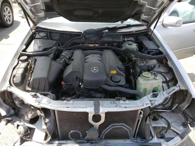 صورة رقم 11 من المزاد - 2000 MERCEDES-BENZ E 320 مع VIN WDBJF65J4YB008897