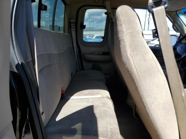 Photo 10 from auction – 2000 FORD F150 with VIN 1FTRX18L0YKA94095
