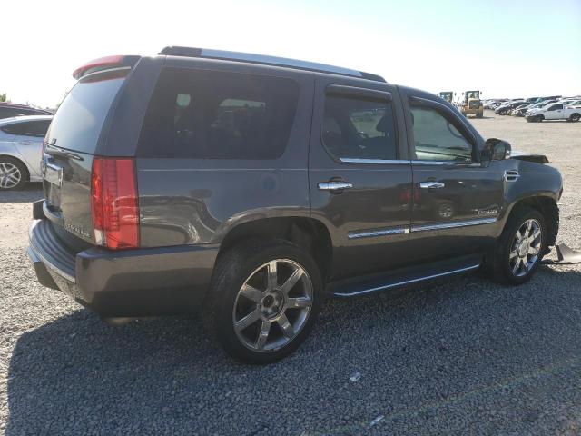Photo 3 from auction – 2010 CADILLAC ESCALADE with VIN 1GYUKAEF7AR209922