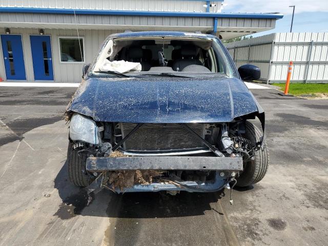 Photo 5 from auction – 2015 CHRYSLER TOWN & COU with VIN 2C4RC1BG9FR676895