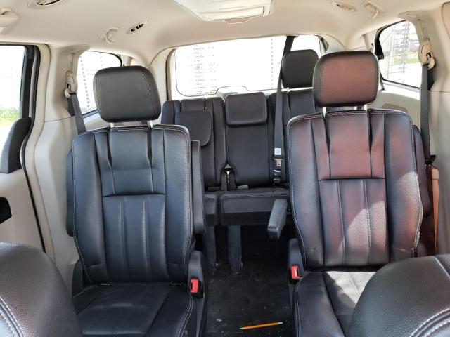 Photo 10 from auction – 2015 CHRYSLER TOWN & COU with VIN 2C4RC1BG0FR561344