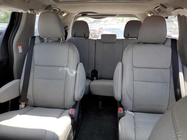 Photo 10 from auction – 2018 TOYOTA SIENNA XLE with VIN 5TDYZ3DC1JS934438