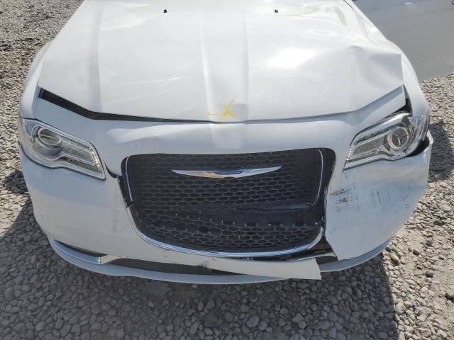 Photo 11 from auction – 2017 CHRYSLER 300C with VIN 2C3CCAEGXHH586458