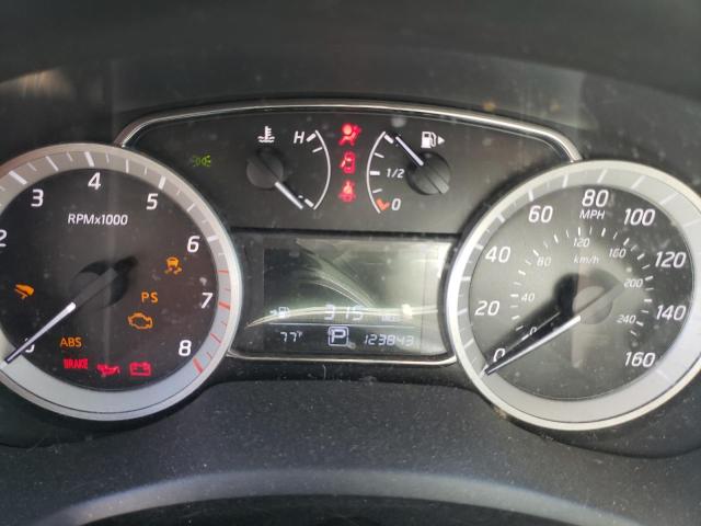 Photo 9 from auction – 2015 NISSAN SENTRA S with VIN 3N1AB7AP3FL644450
