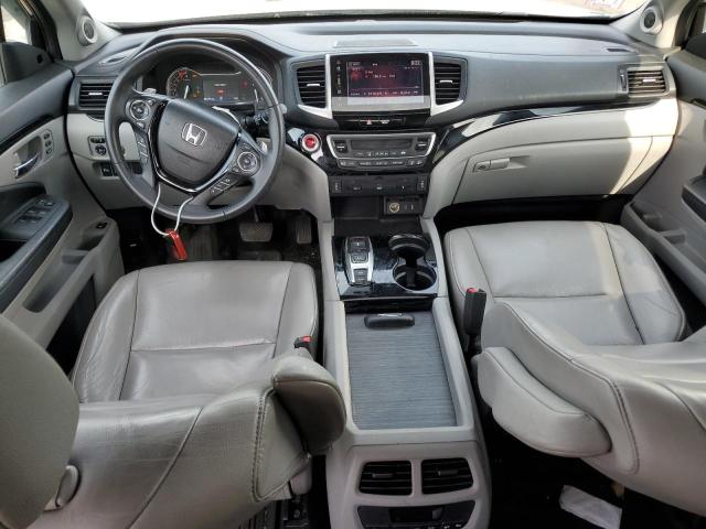 Photo 8 from auction – 2017 HONDA PILOT TOUR with VIN 5FNYF6H94HB003861