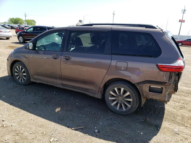 Photo 2 from auction – 2018 TOYOTA SIENNA LE with VIN 5TDJZ3DC3JS201633