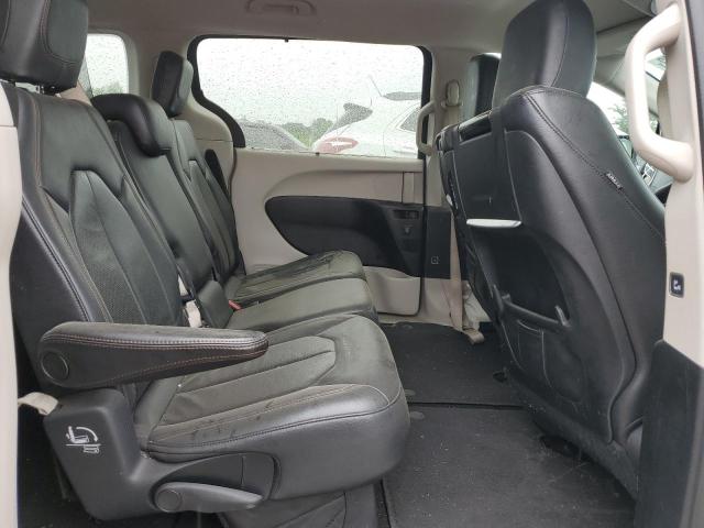 Photo 11 from auction – 2017 CHRYSLER PACIFICA T with VIN 2C4RC1EG9HR514411
