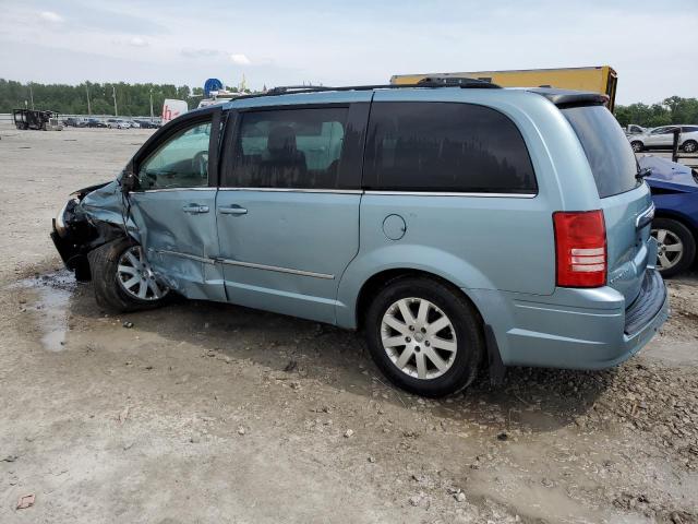 Photo 2 from auction – 2010 CHRYSLER TOWN & COU with VIN 2A4RR8D14AR494556