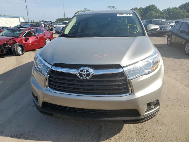 Photo 5 from auction – 2016 TOYOTA HIGHLANDER with VIN 5TDZKRFH2GS159466