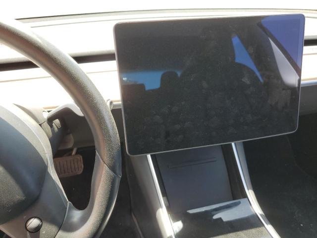 Photo 9 from auction – 2019 TESLA MODEL 3 with VIN 5YJ3E1EB1KF192144
