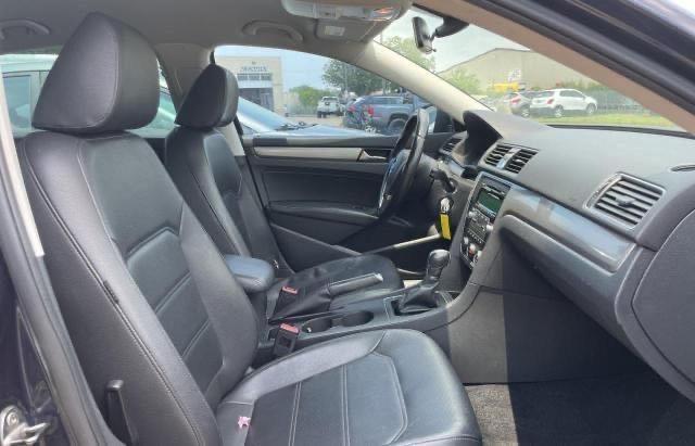 Photo 5 from auction – 2015 VOLKSWAGEN PASSAT S with VIN 1VWAS7A32FC012378