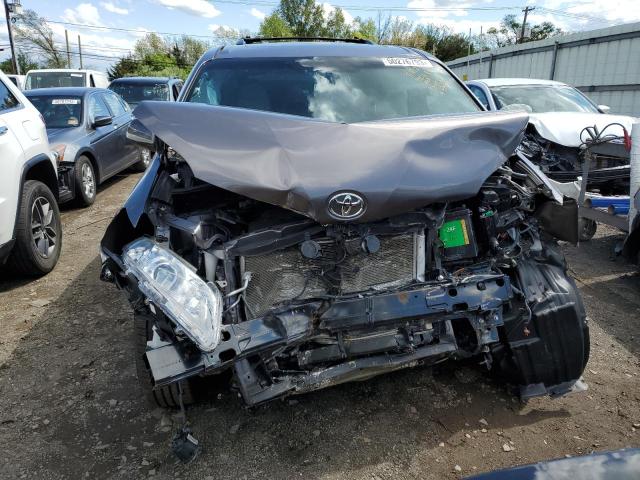 Photo 5 from auction – 2016 TOYOTA SIENNA XLE with VIN 5TDDK3DC2GS143881