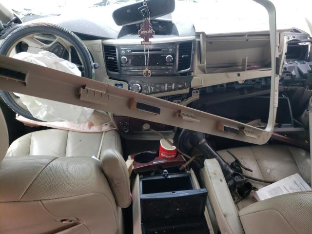 Photo 8 from auction – 2014 TOYOTA SIENNA XLE with VIN 5TDYK3DC6ES472579