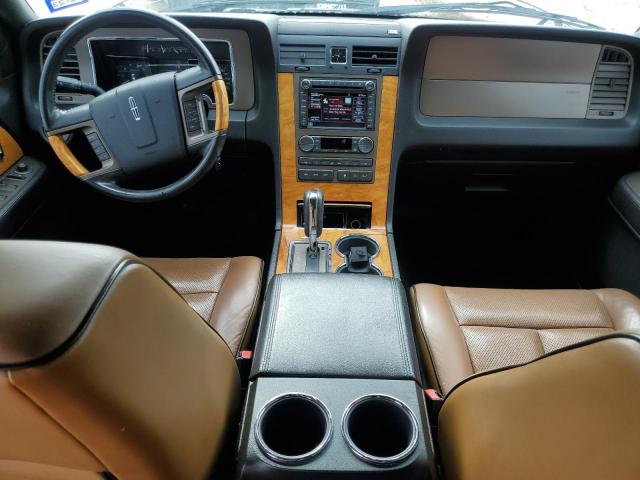 Photo 8 from auction – 2011 LINCOLN NAVIGATOR with VIN 5LMJJ2H57BEJ00642