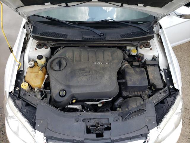 Photo 11 from auction – 2013 CHRYSLER 200 LIMITE with VIN 1C3CCBCG8DN521067