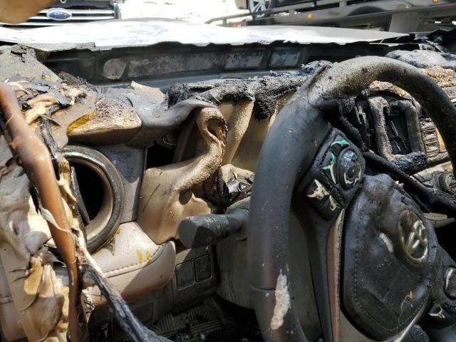 Photo 9 from auction – 2015 TOYOTA RAV4 LIMIT with VIN 2T3YFREVXFW144430