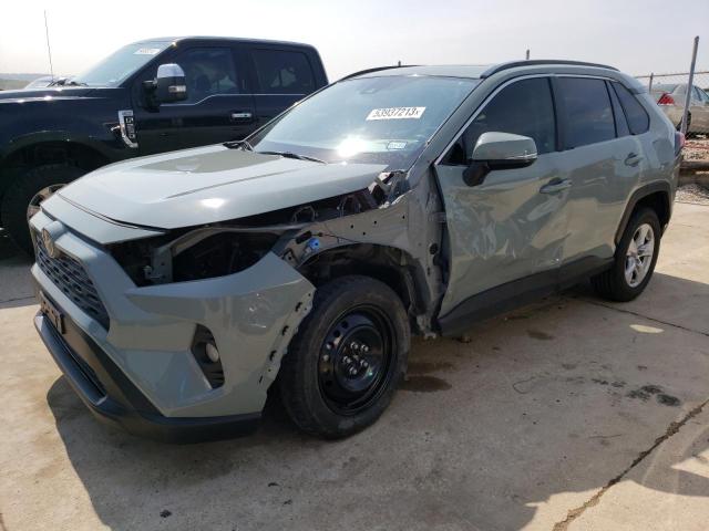 TOYOTA RAV4 XLE 2019 with VIN JTMW1RFV9KD016269 - Photo from auction