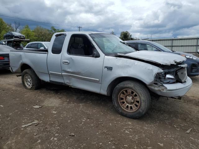 Photo 4 from auction – 2001 FORD F150 with VIN 1FTRX17W21NA70851