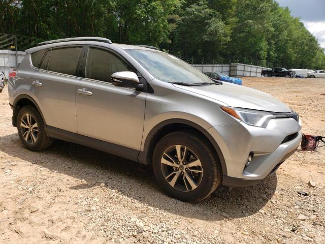 Photo 4 from auction – 2017 TOYOTA RAV4 XLE with VIN 2T3RFREV2HW643570