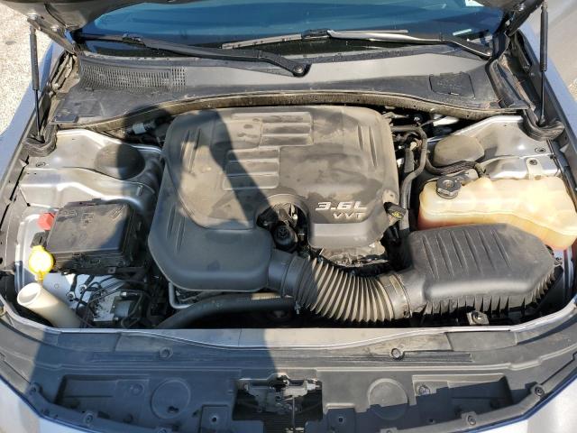 Photo 11 from auction – 2016 CHRYSLER 300 LIMITE with VIN 2C3CCAAG8GH313698