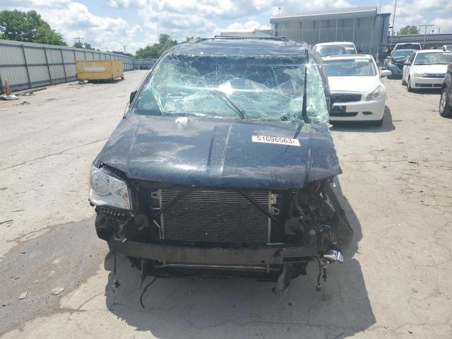 Photo 5 from auction – 2015 CHRYSLER TOWN & COU with VIN 2C4RC1BG8FR560605