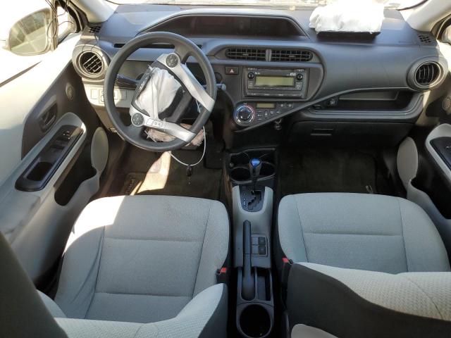 Photo 8 from auction – 2014 TOYOTA PRIUS C with VIN JTDKDTB33E1572705
