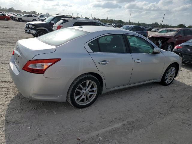 Photo 3 from auction – 2010 NISSAN MAXIMA S with VIN 1N4AA5AP5AC841246