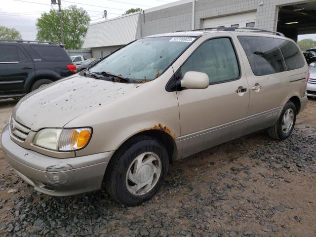 TOYOTA SIENNA LE 2002 with VIN 4T3ZF13C62U437629 - Photo from auction