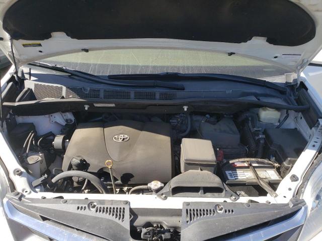 Photo 12 from auction – 2018 TOYOTA SIENNA XLE with VIN 5TDYZ3DC1JS917851