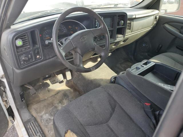 Photo 8 from auction – 2005 CHEVROLET SILVERADO with VIN 1GCEC14V55E110027