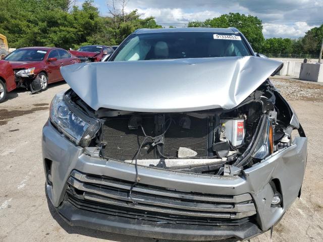Photo 5 from auction – 2018 TOYOTA HIGHLANDER with VIN 5TDDZRFH9JS499792