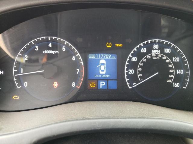 Photo 9 from auction – 2010 HYUNDAI GENESIS 4. with VIN KMHGC4DF3AU072103