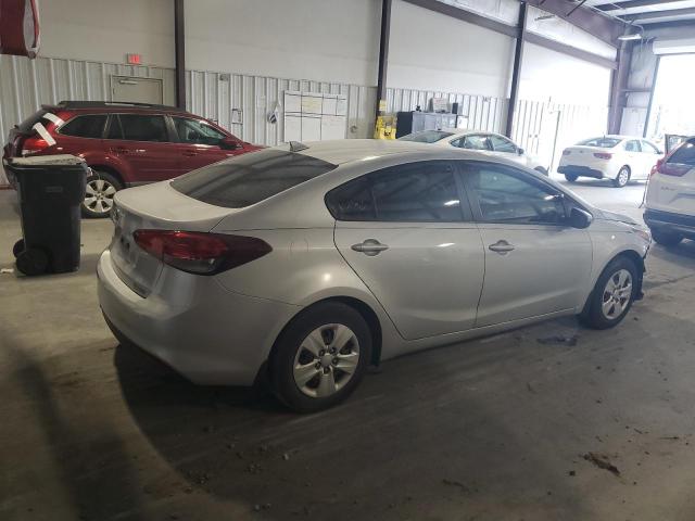 Photo 3 from auction – 2017 KIA FORTE LX with VIN 3KPFK4A78HE134118