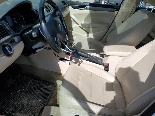 Photo 7 from auction – 2014 VOLKSWAGEN PASSAT SE with VIN 1VWBN7A35EC100562